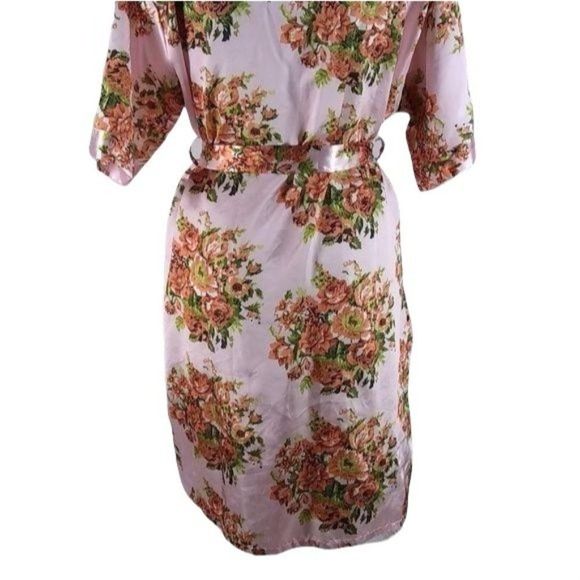 Inner Most‎ Pink Floral Satin Kimono Duster robe - Picture 3 of 7